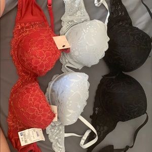 NEVER WORN Women’s Bras 36C